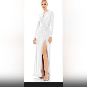 Mac Duggal 55708 Long Sleeve Keyhole Draped Gown NWOT size 2 White